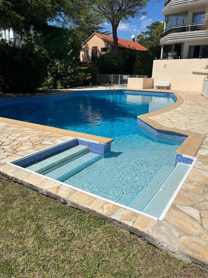 Ferienwohnung La Paisible Saint-Raphaël Exterior foto